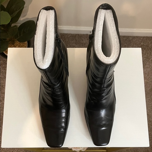 Nine West Women’s Leather Black Heeled Square Toe Boots Size 7.5 - Picture 3 of 10